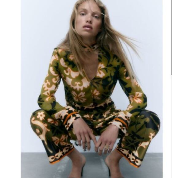 Zara Olive Green Printed Long Sleeve Top Neck Tie with Beading Size Small - Picture 4 of 12